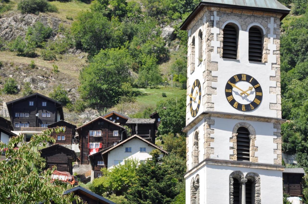 Bergquell Haus D Apartamento Blatten bei Naters Exterior foto