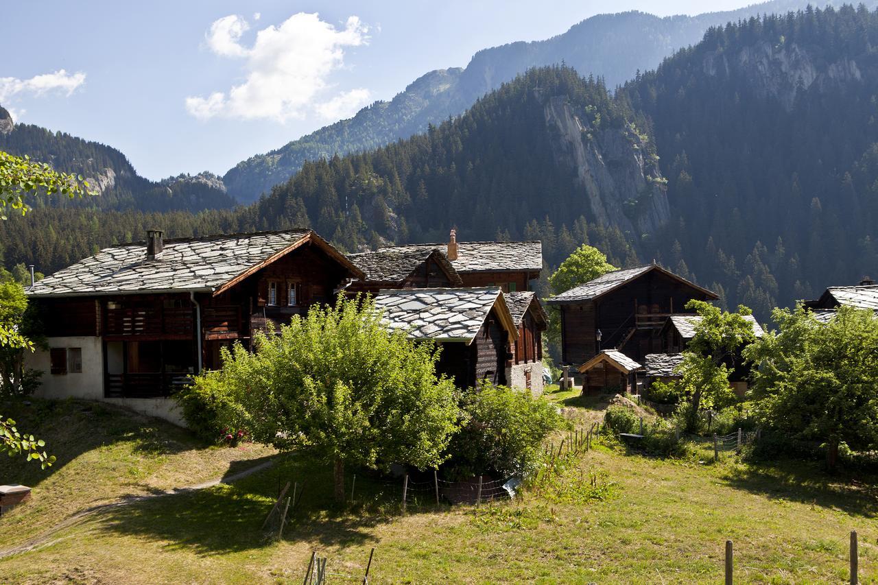 Bergquell Haus D Apartamento Blatten bei Naters Exterior foto